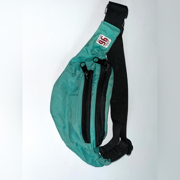 GAP Other - Vintage teal GAP men’s  Waist Bag with Black Strap SKU - VG010